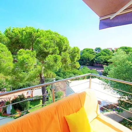 בית נופש V&v Lloret- Suecia יורט דה מאר