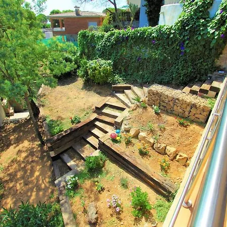 V&v Lloret-villa Suecia: Mountain View Casita With Air Conditioning * Lloret de Mar