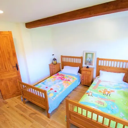 V&v Lloret-villa Suecia: Mountain View Casita With Air Conditioning Holiday home *