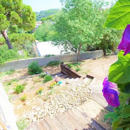 V&v Lloret-villa Suecia: Mountain View Casita With Air Conditioning *