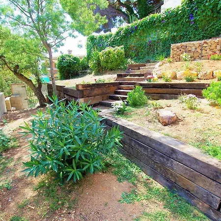 V&v Lloret-villa Suecia: Mountain View Casita With Air Conditioning Lloret de Mar