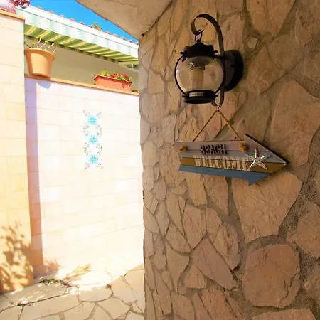 V&v Lloret-villa Suecia: Mountain View Casita With Air Conditioning Holiday home *