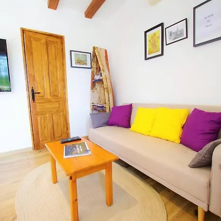 V&v Lloret-villa Suecia: Mountain View Casita With Air Conditioning Holiday home Lloret de Mar